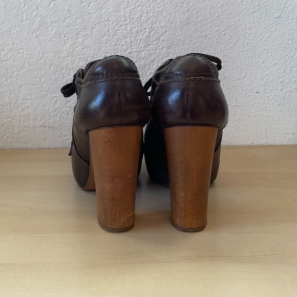 Brown Leather Chloe High Heel Booties, size 7.5-8 - Picture 4 of 8